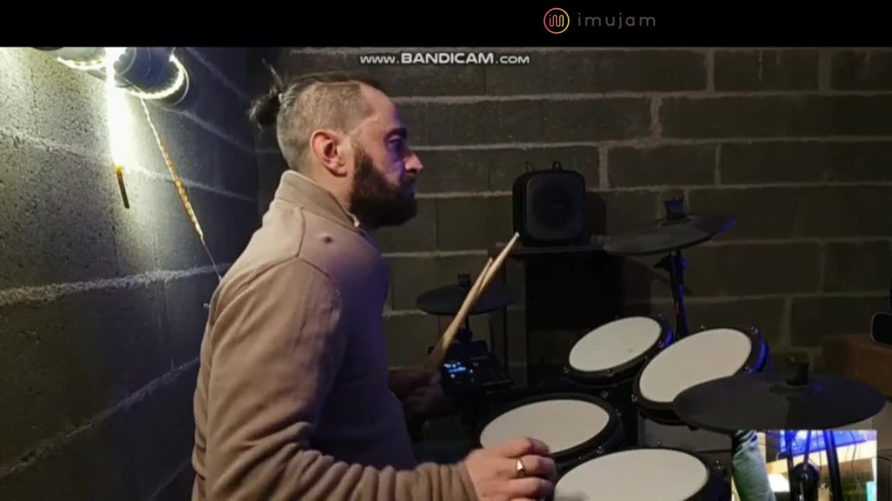 la progeniture (the offspring)-jolie mouche - sans guitare- (cowbell sur sidestick)